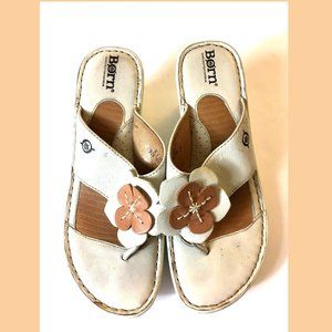 BORN Wedge Heel Sandal US 8 Flower Beige Platform Thong Shoe Off White Tan EU 39